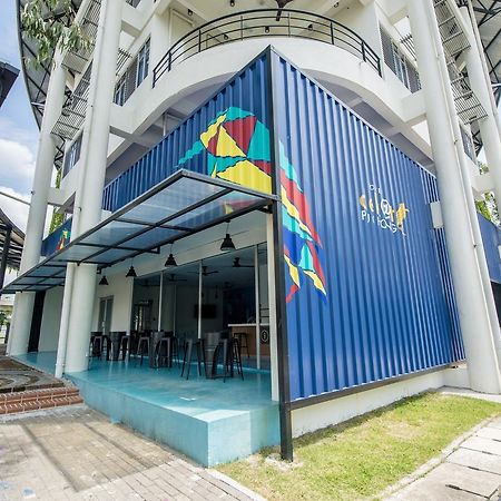 Im4U Hostel, Dek@T Puchong Dış mekan fotoğraf