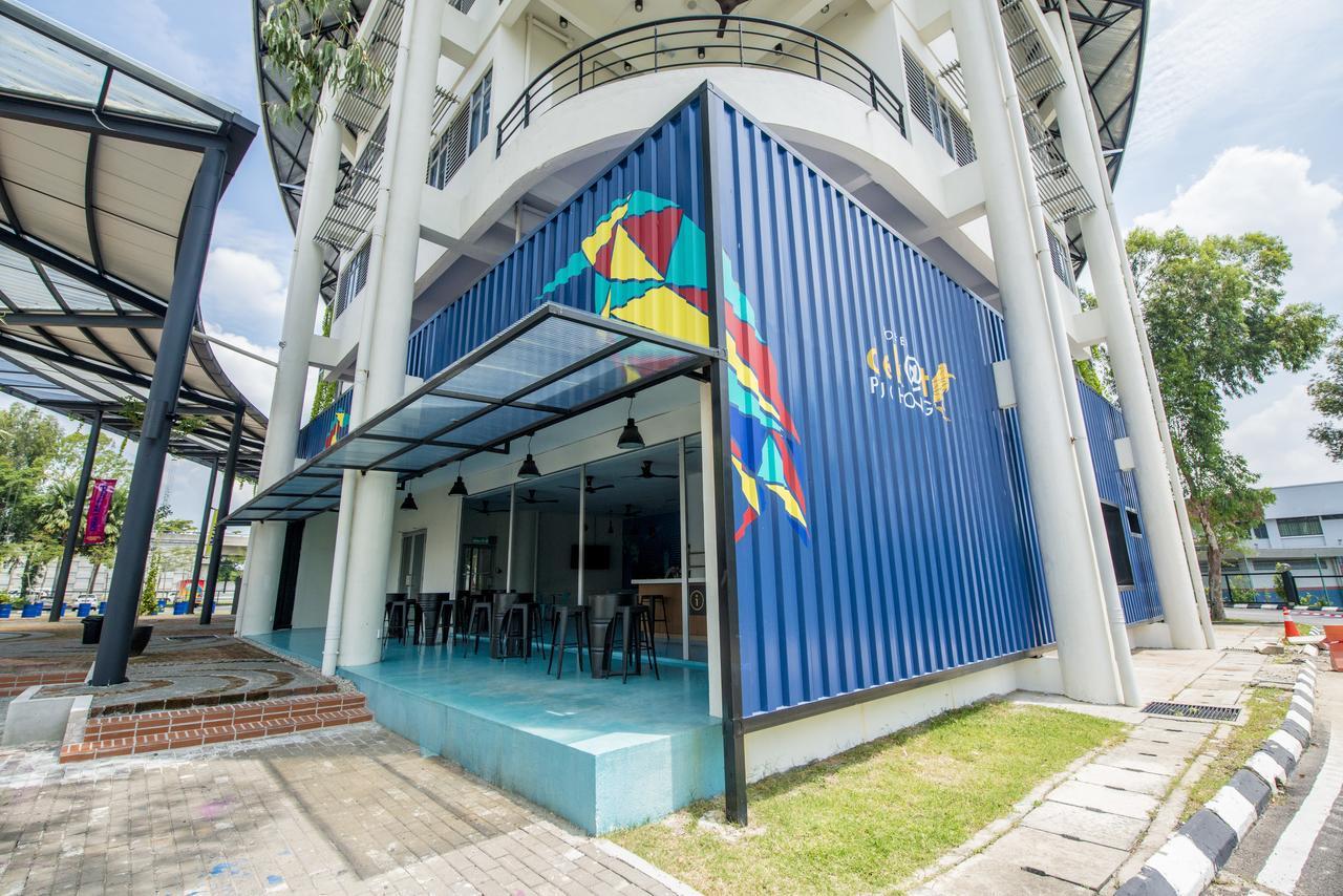 Im4U Hostel, Dek@T Puchong Dış mekan fotoğraf